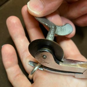 ring-cutting-off-service-york-jewellery-repairs-in-york-york-jewlers